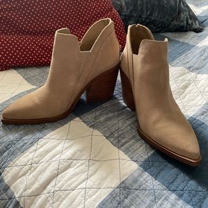 Vince Camuto Brown boots